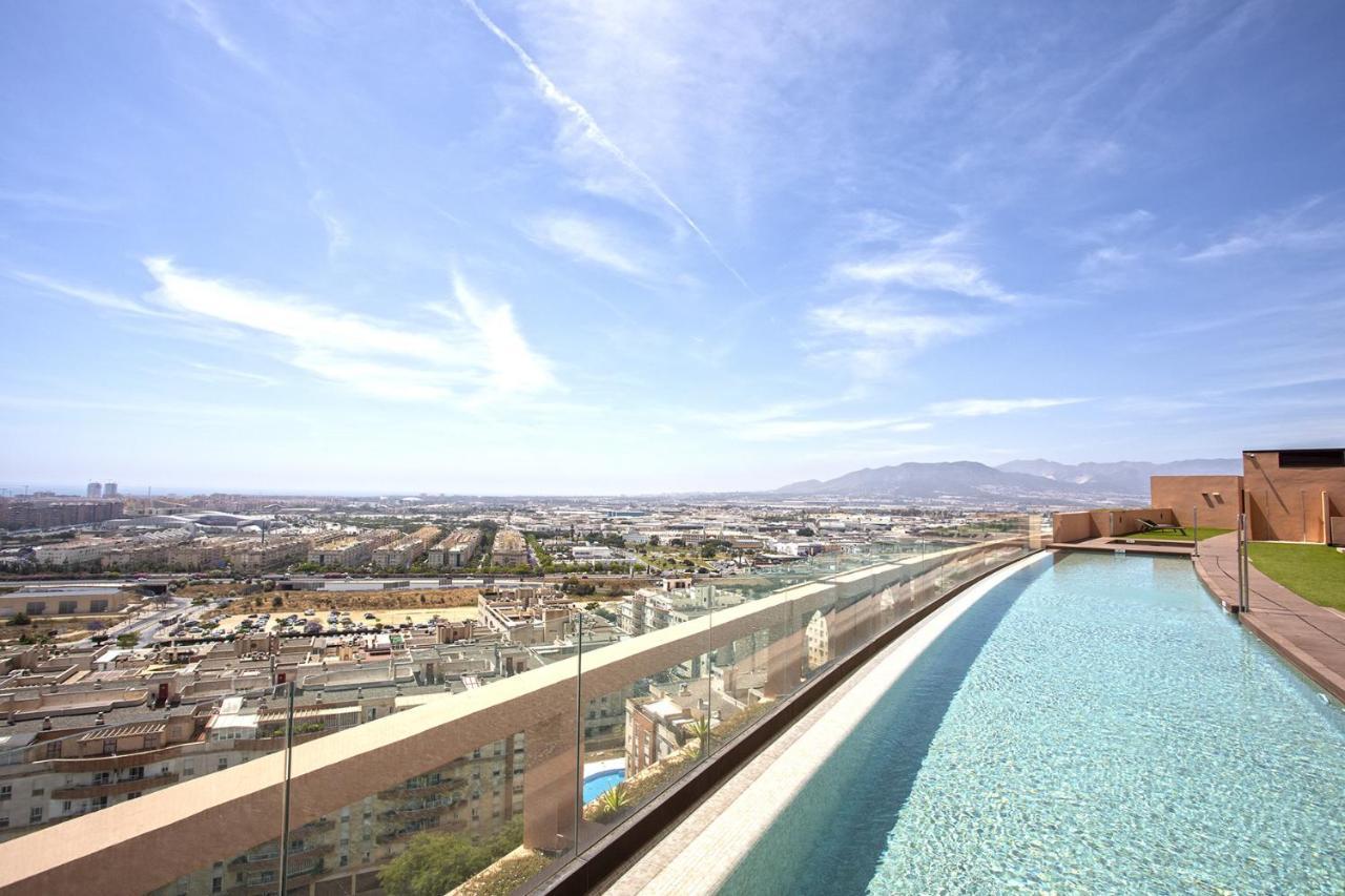 -Malagasunapts-Skygarden Teatinos Pool Playground Bagian luar foto
