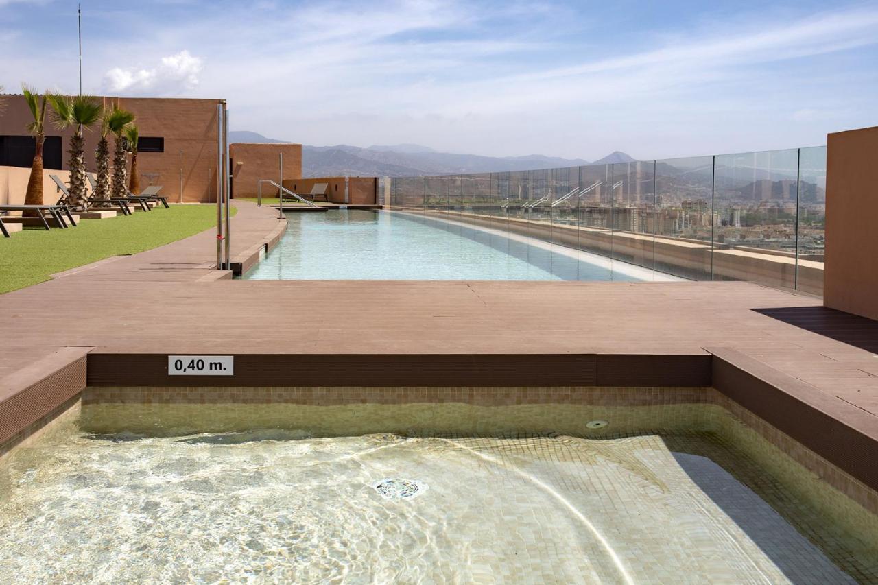-Malagasunapts-Skygarden Teatinos Pool Playground Bagian luar foto