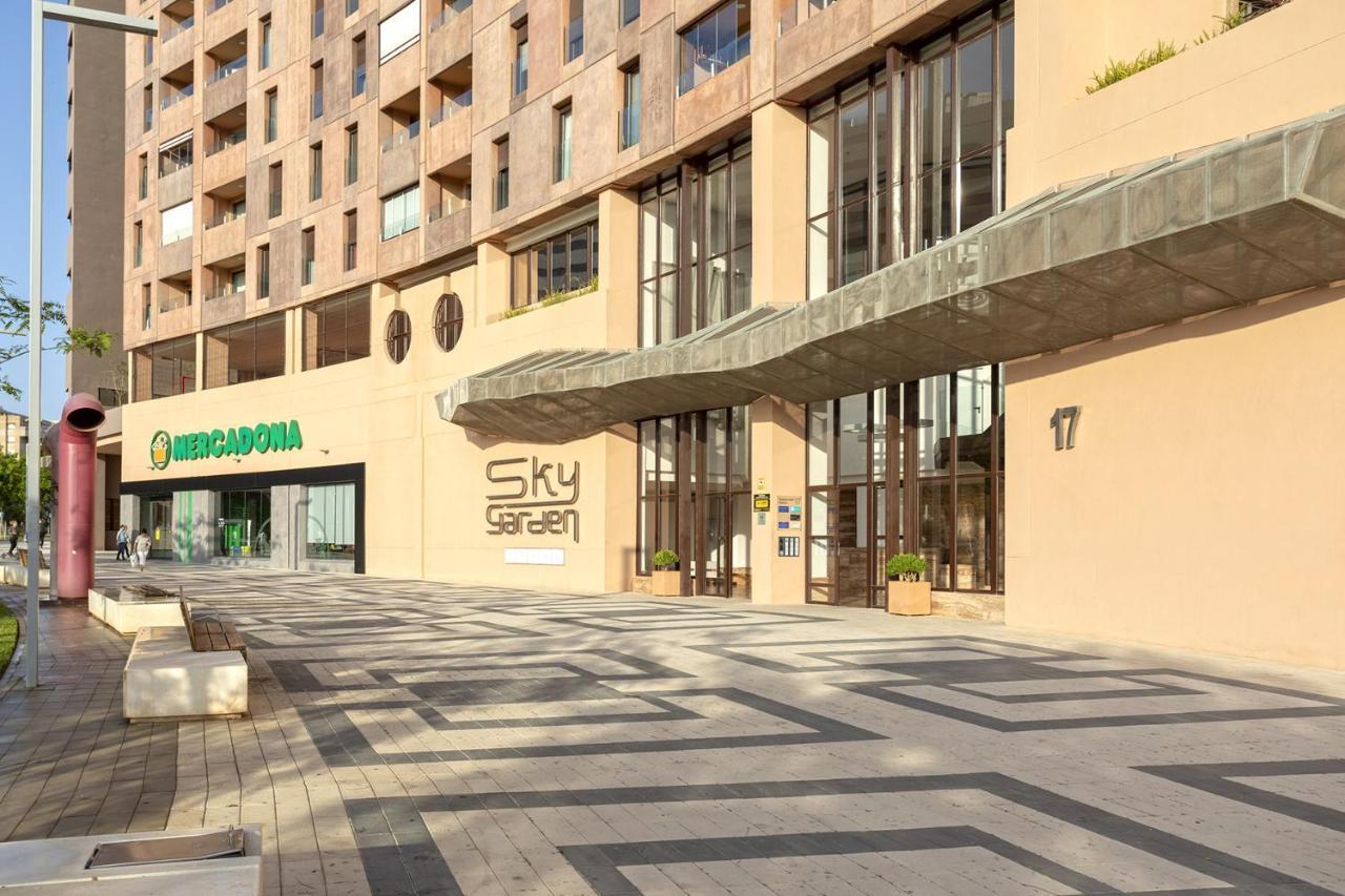 -Malagasunapts-Skygarden Teatinos Pool Playground Bagian luar foto