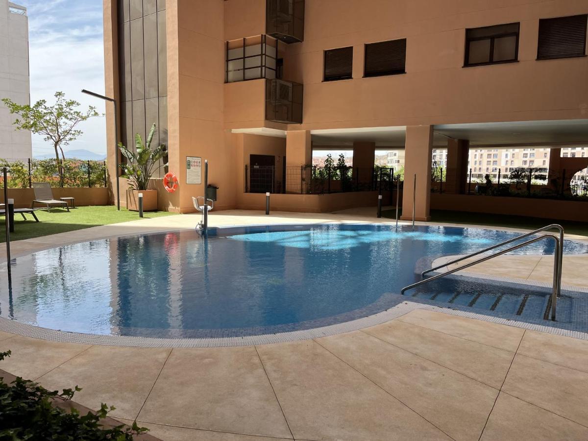 -Malagasunapts-Skygarden Teatinos Pool Playground Bagian luar foto