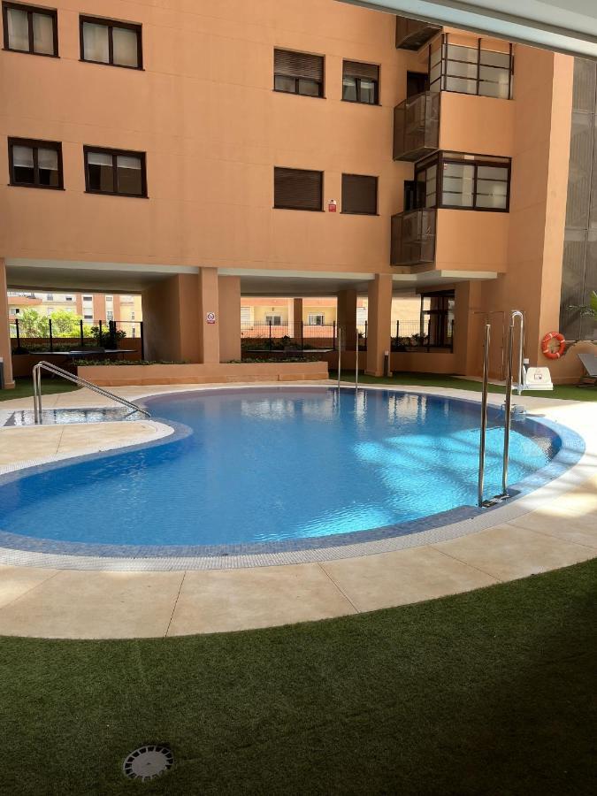 -Malagasunapts-Skygarden Teatinos Pool Playground Bagian luar foto